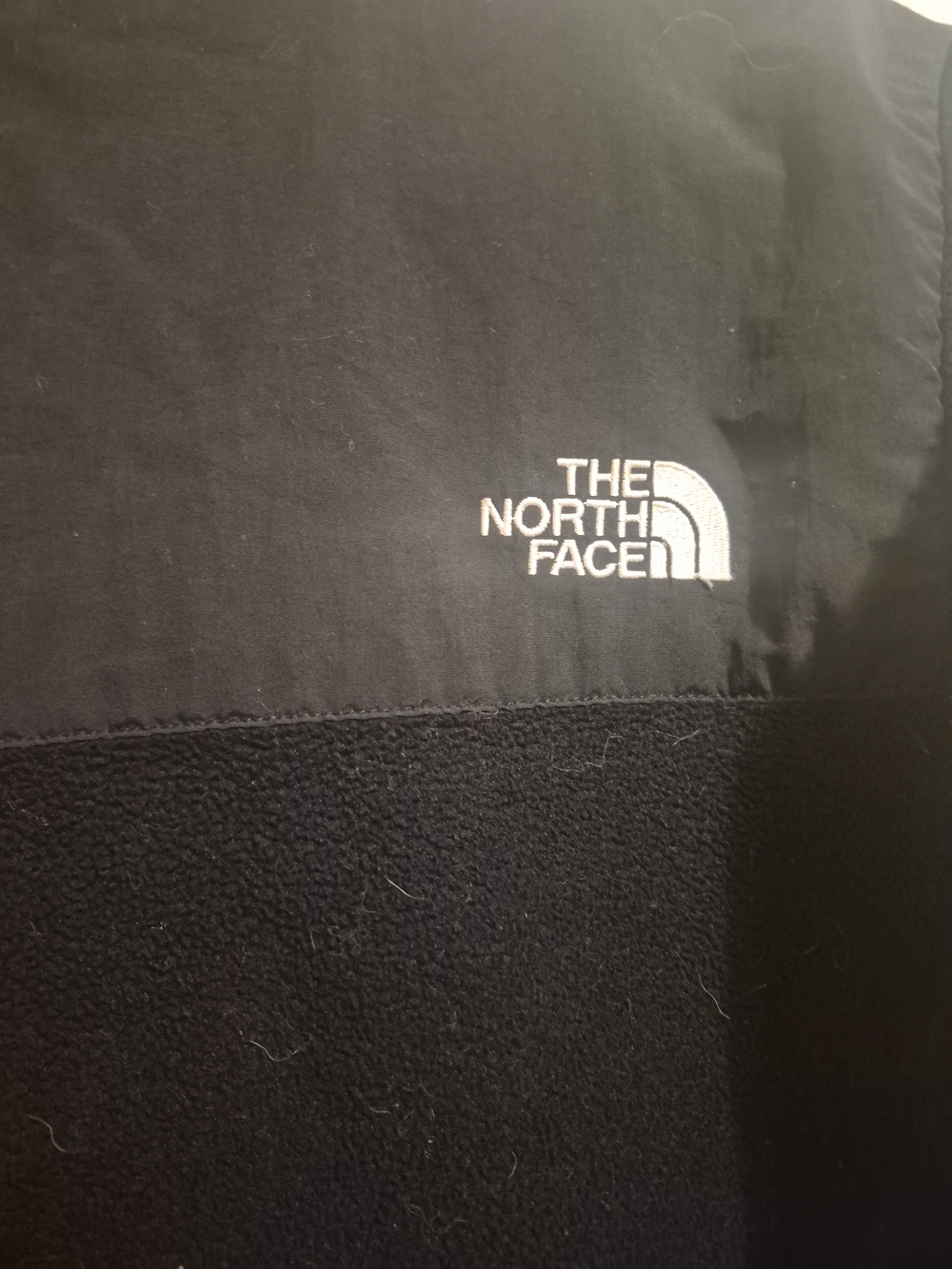 The North Face Women Black Full-Zip Fleece Jacket - Picture 3 of 6